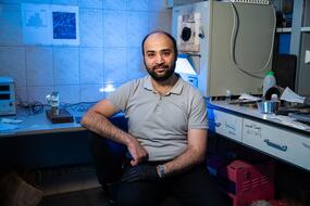 Сотрудник лаборатории ускоренных частиц НИТУ МИСИС Мохамад Ибрагим