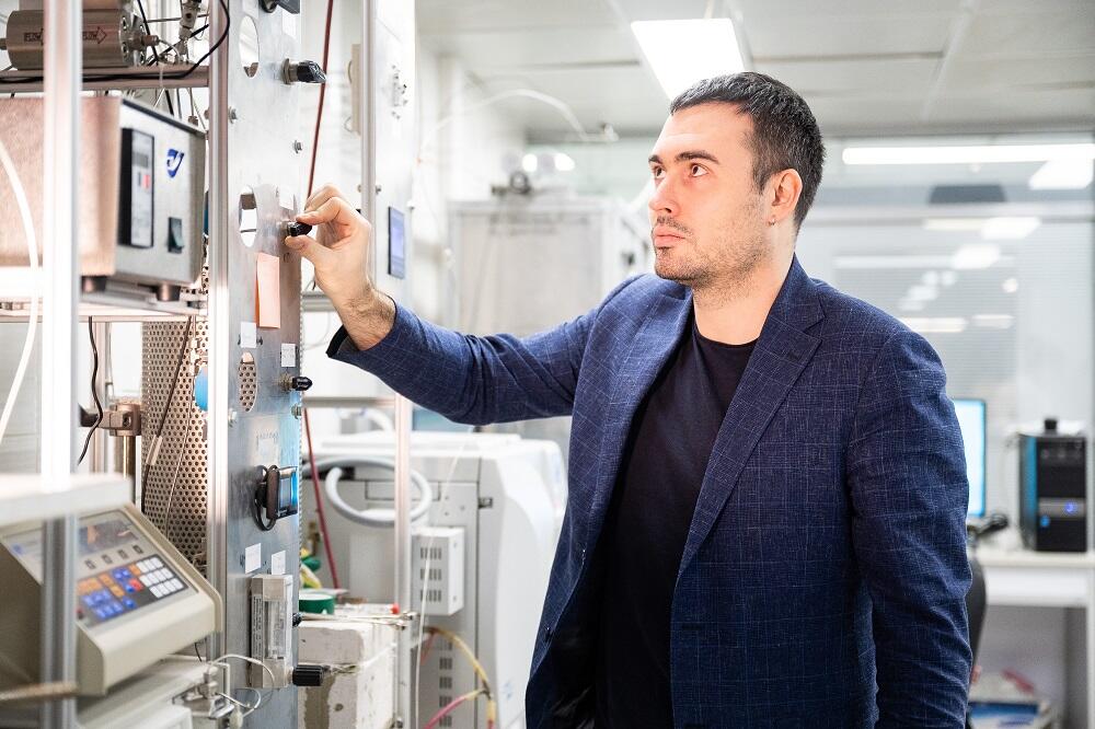 К.х.н. Александр Кустов, старший научный сотрудник лаборатории нанохимии и экологии НИТУ МИСИС.