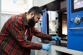 Инженер научного проекта научно-исследовательского центра «Неорганические наноматериалы» НИТУ МИСИС Умеджон Нарзуллоев